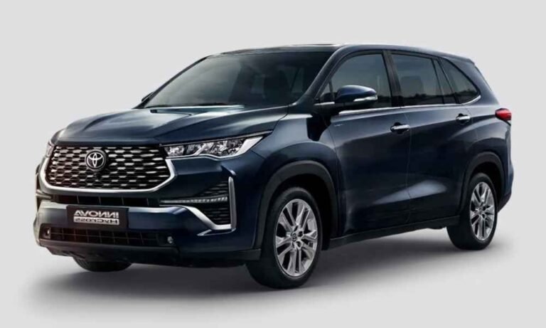 Toyota Innova hycross